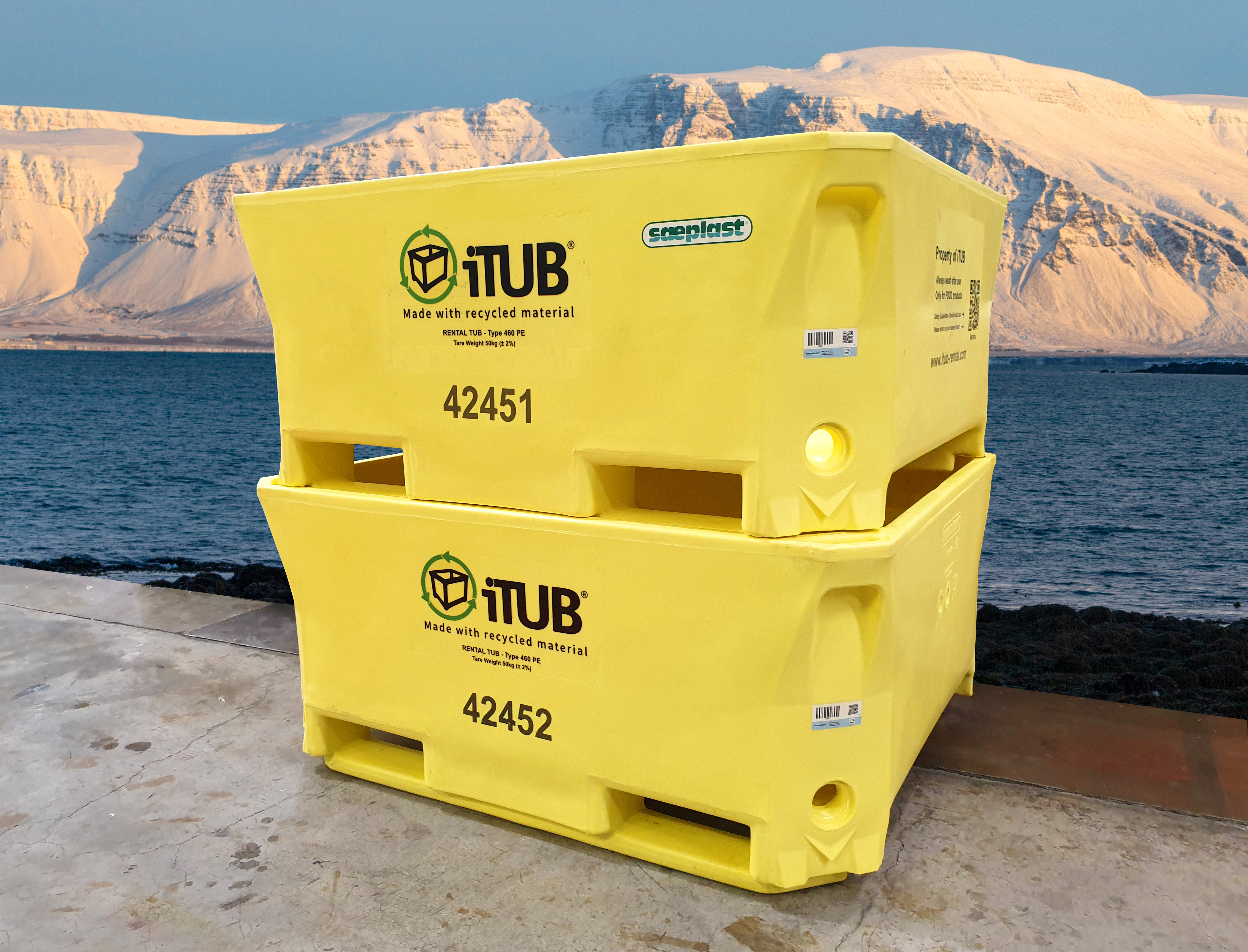 Recycled iTUBs Iceland background